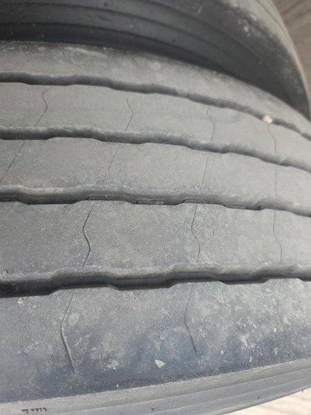 2022 Utility 53 x 102 1UYVS2534N2632821