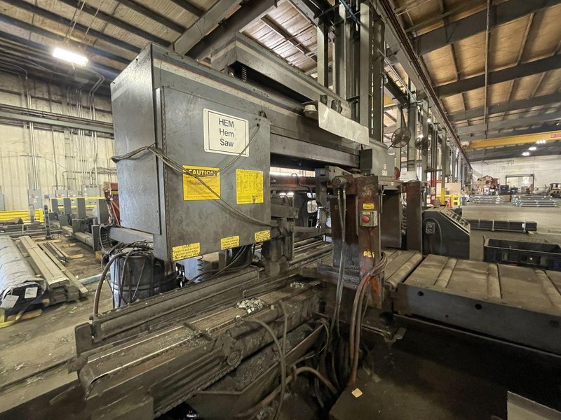 44" X 25" HEM WF190A-DC DUAL COLUMN WIDE FLANGE HORIZONTAL BANDSAW. STOCK # 0981026