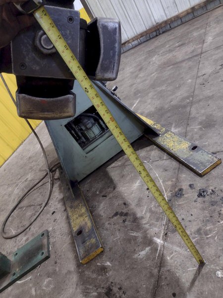 10,000 LBS X 36" LITTELL MODEL #1000 PULL OFF COIL REEL UNCOILER : YOBRO #25422