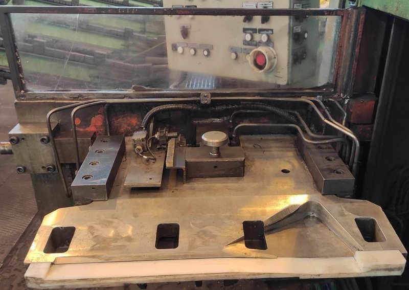 BULTMANN MODEL BWRPM 80-7 TWO ROLL STRAIGHTENING MACHINE WITH 2 72.5kw DIRVE MOTORS,
STOCK # 14494