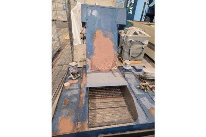 MATSUURA MX-850 5 AXIS CNC VERTICAL MACHINING CENTER, 2014 – Chip Conveyor