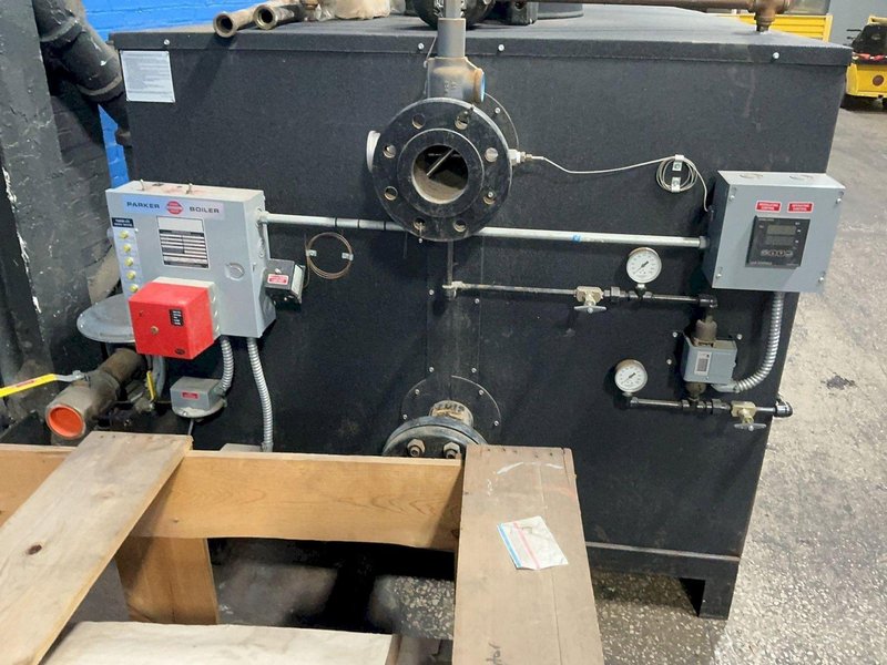 PARKER BOILER CO 5,000,000 BTU/HR INPUT, 125 PSI NATURAL GAS THERMAL LIQUID HEATER  -  HT5000
