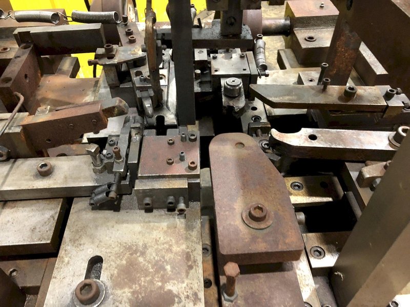 FOUR SLIDE WIRE FORMING MACHINE: STOCK #18987