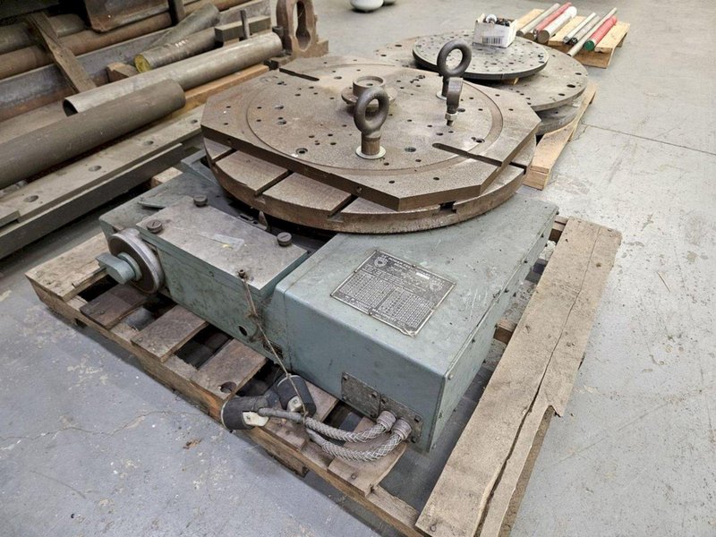 24" KNIGHT ROTARY TABLE. STOCK # 1216125