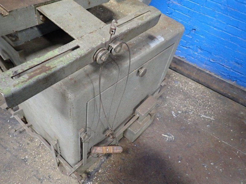 POWERMATIC 19" VERTICAL BAND SAW  -  NO. 87