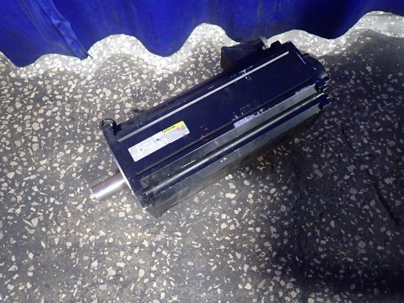 REXROTH SERVO MOTOR   -  MSK101E-0300-FN-M1-BG2-NNNN