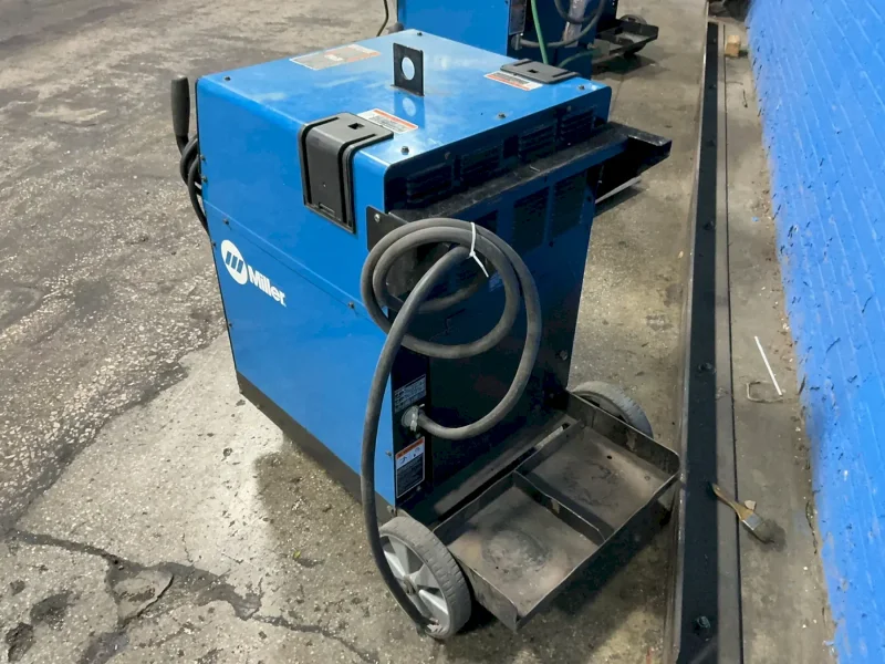 Miller  250 A  Welder  - Syncrowave 250dx