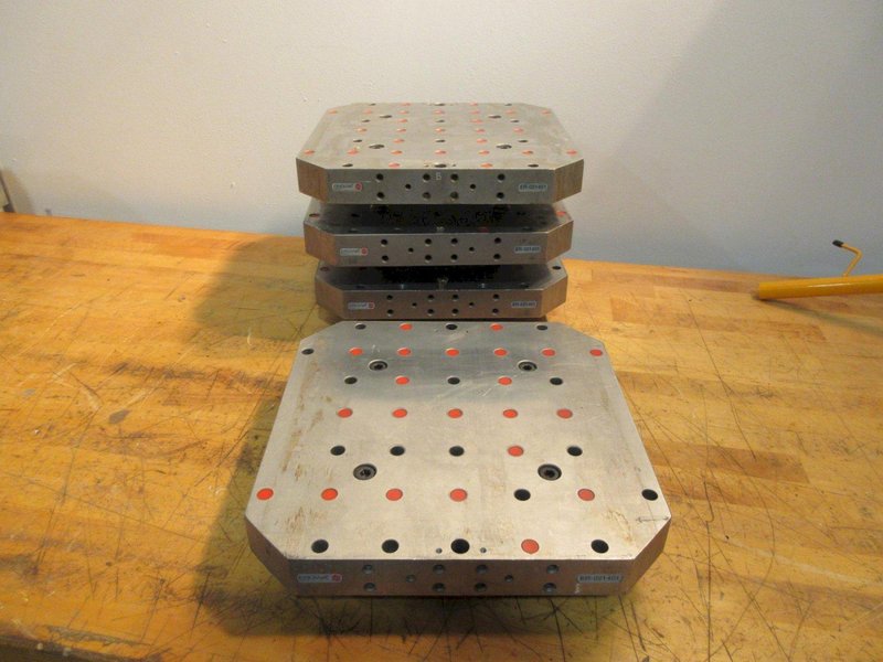 EROWA ER-021401 320mm X 320mm Pallet 2"x2" Non-Threaded Grid Pattern- Auction Item