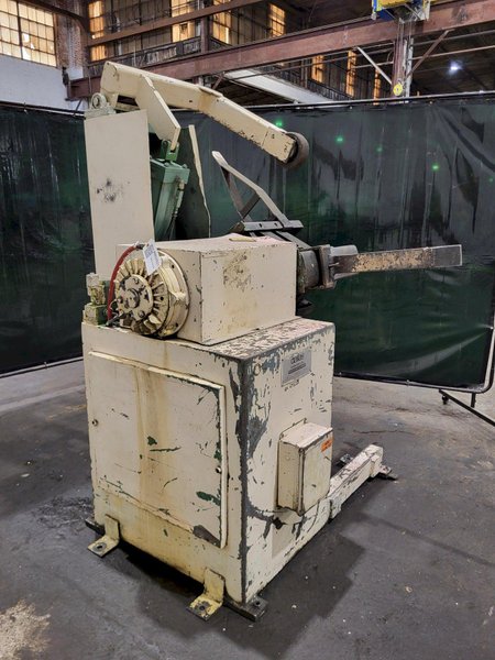 2,500 LBS X 12" DALLAS MODEL #15763E COIL REEL UNCOILER: YOBRO #25361