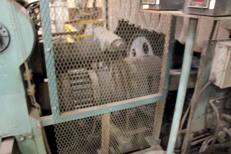 4' X 1-11/16' BERTSCH INITIAL PINCH PLATE ROLL:  STOCK #62696