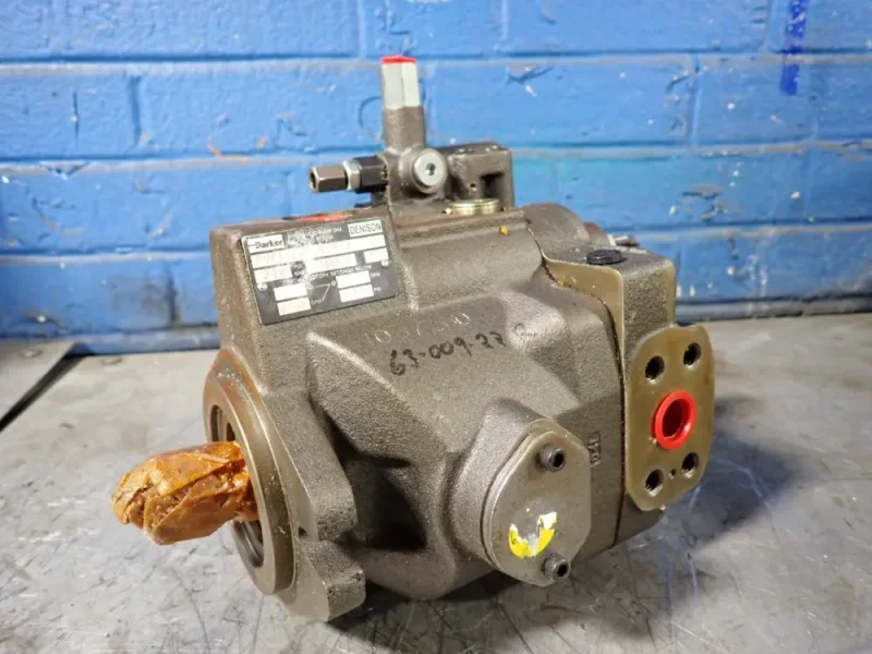 PARKER 2000 PSI HYDRAULIC PUMP  -  PVP1620K8R2M12
