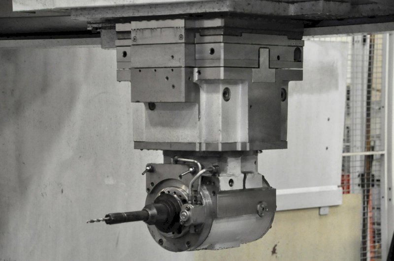 Mitsubishi MVR-40 Vertical Bridge Mill