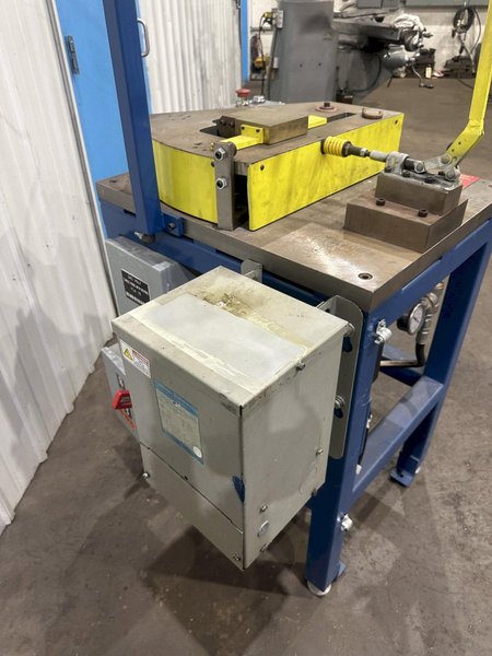 HYDRAULIC PIG TAIL PIN BENDER: STOCK #77892