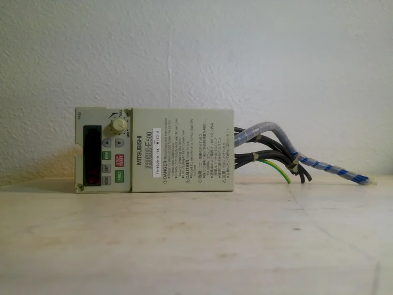 MITSUBISHI FR-E529-0.75K