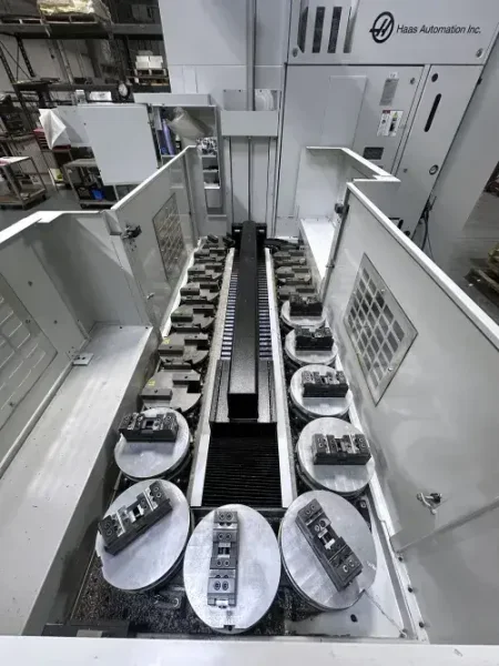 2016 HAAS UMC-750SS w/ Midaco 19-Pallet Changer