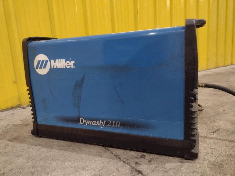 DYNASTY MILLER WELDER: YOBRO #24833