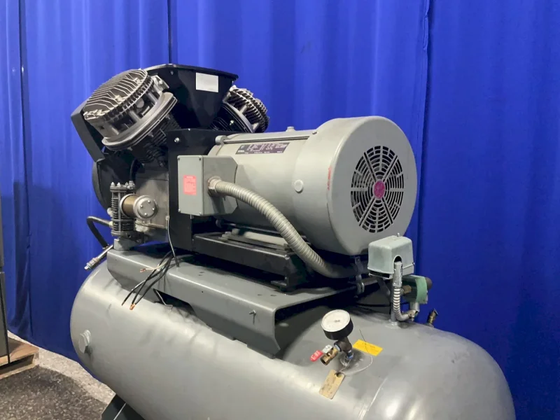 ATLAS COPCO 15 HP AIR COMPRESSOR   -  LE11 UV