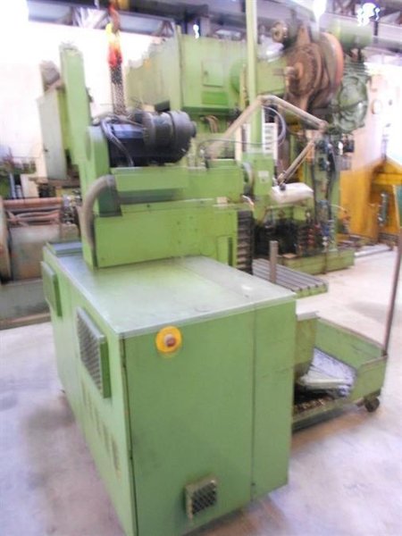 Maho MH 500C - X: 500 - Y: 400 - Z: 300mm CNC