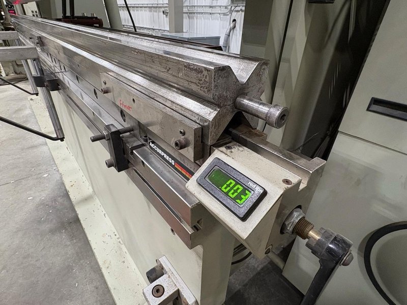250 Ton x 12′ Accurpress 725012 CNC Press Brake, 2017