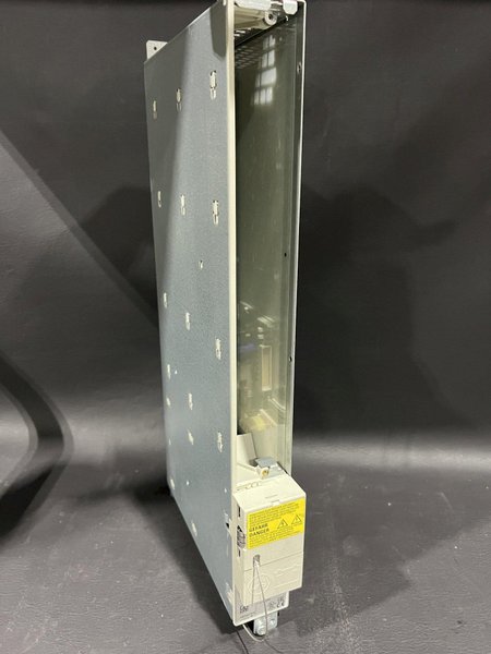 Siemens Simodrive Servo Drive Unit 6FC5247-0AA00-0AA3 6FC52470AA000AA3