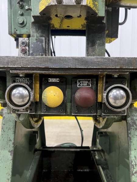 30 TON BROWN AND BOGGS OBI PRESS, 2.5" STROKE: STOCK #20250