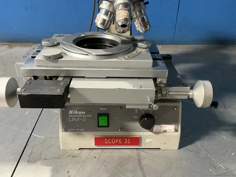NIKON MEASURESCOPE  -  UM-2