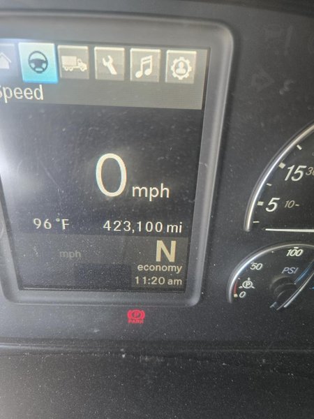 2019 FREIGHTLINER CASCADIA 126 KS7785