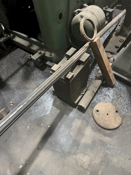 36&quot; ROCKFORD MODEL SL HYDRAULIC VERTICAL SLOTTER WITH TOOLING. STOCK # 0668025