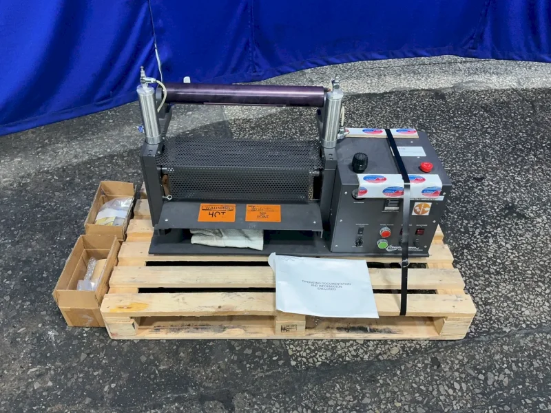 CHEMINSTRAMENTS 250F HOT ROLL LAMINATOR  -  HL-100
