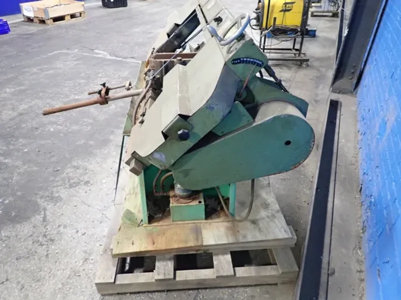 JAESPA 6" X 36" HORIZONTAL BAND SAW