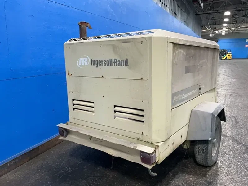 Ingersoll Rand 93 Kw Diesel Portable Air Compressor - Xp375wir