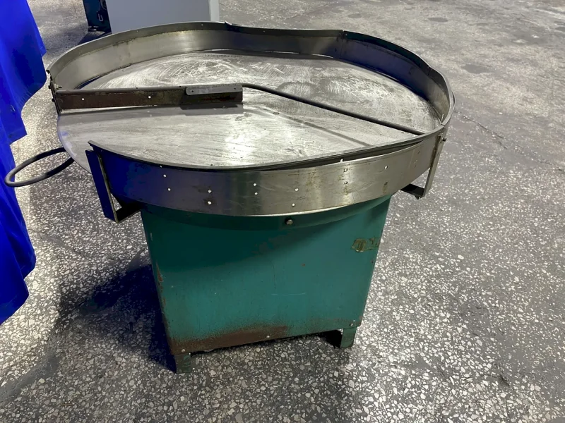 BILT-RITE CONVEYERS 41” DIAMETER ROTARY ACCUMULATION TABLE  -  RT-820