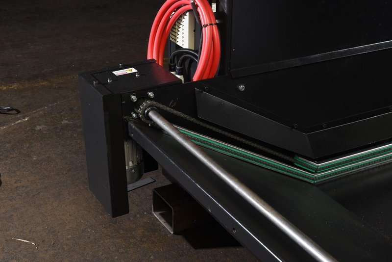 NEW - 25"H x 20"W HYD-MECH V-20 VERTICAL TILT FRAME BAND SAW