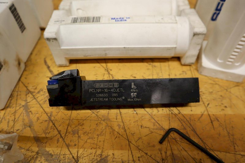 SECO 150.10-16-25JETI 1" Cut-Off Tool Holders (6pcs), PCLNR-16-4DJETL 1" Facing Tools (4pcs) ***New In Packages***- Auction Item