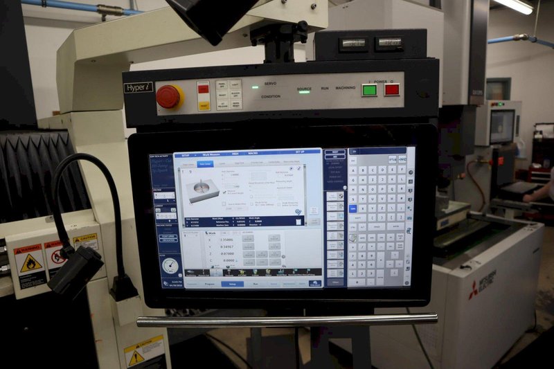 Makino EDAF3 CNC EDM Electrical Discharge Machine, Hyper i, 16ATC, C-Axis, New 2018