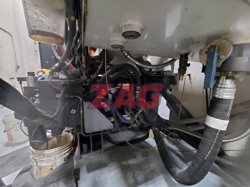 Cincinnati Milacron Used MH300-29 Injection Molding Machine, 300 ton,  29 oz.