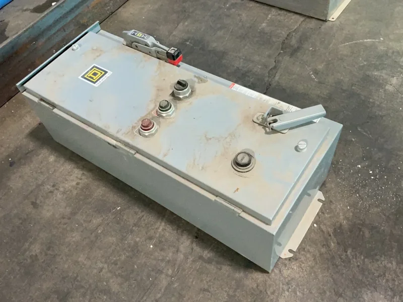 SQUARE D COMBINATION MAGNETIC STARTER  -  8538SDA26V02CP51P51P52SX22Y74(8538SDASP2)