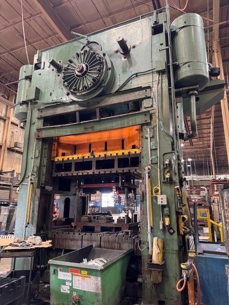 500 Ton US Industries S4-500-96-60 Hydraulic Press, 1963