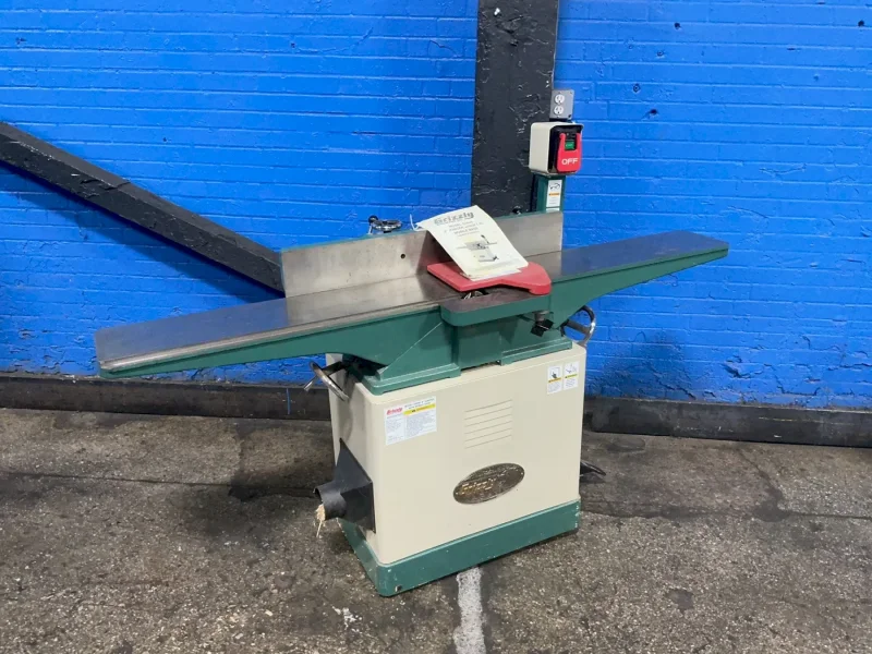 GRIZZLY 73” X 9” 8" JOINTER W/BUILT-IN MOBILE BASE   -  G0656