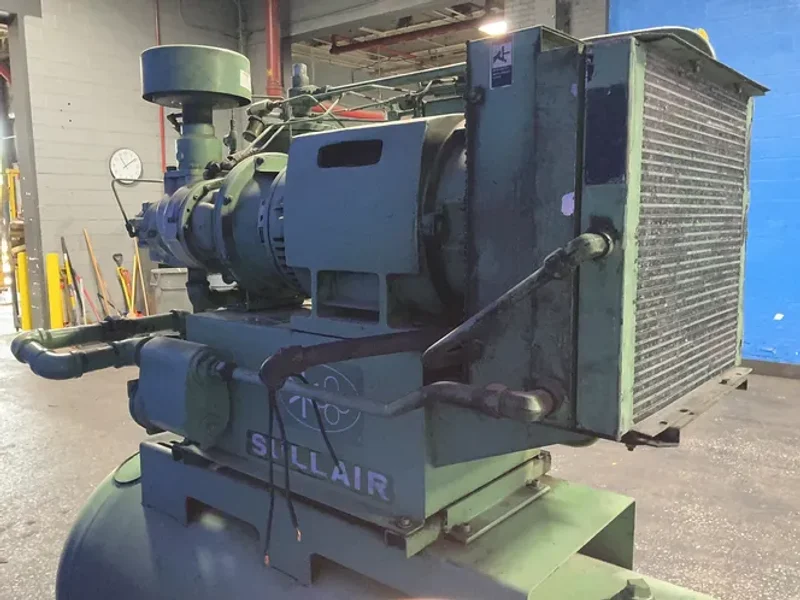SULLAIR AIR COMPRESSOR  -  10-40 ACAC