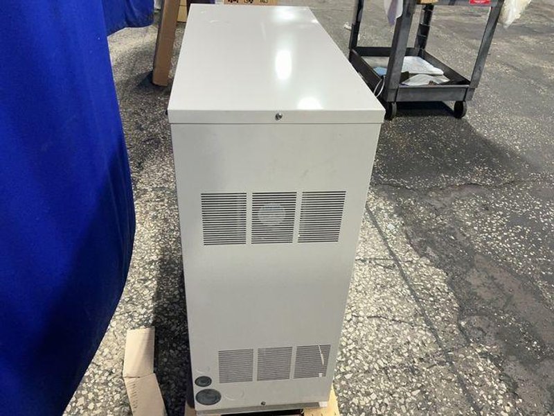 SAMSUNG 54 500/ 61 000 BTU/HR AIR CONDITIONER  -  AM055KXWDCH