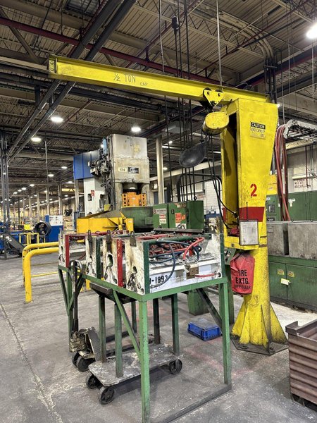 9' X 7' X 1000 LB (1/2 TON) GORBEL FREE STANDING JIB CRANE &amp; HOIST: STOCK #20217