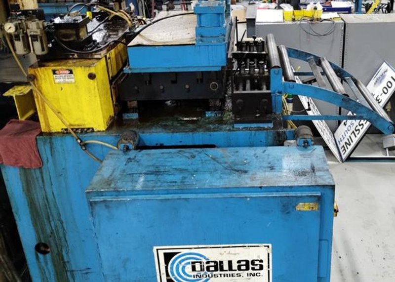 DALLAS UPRIGHT COIL REEL/FEEDER STRAIGHTENER: YOBRO #24605