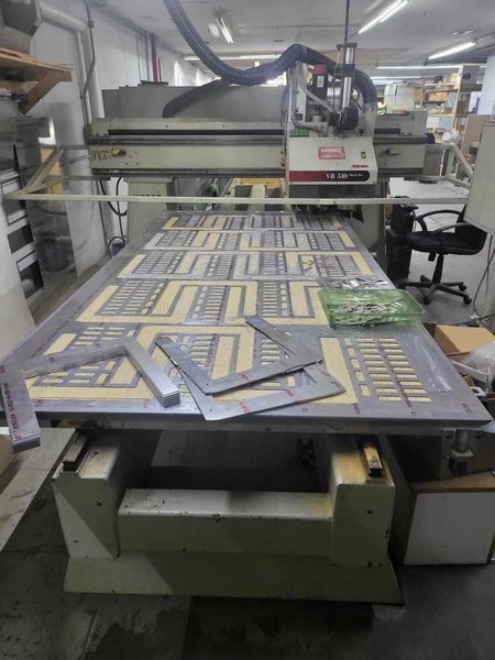 5′ x 10′ Komo Mach 1 VR510 CNC Router, 2000