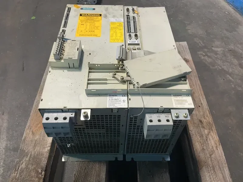 SIEMENS .36/47 KW SIMODRIVE 611 INFEED/ REGENERATIVE FEEDBACK MODULE  -  6SN1145-1BA02-0CA1