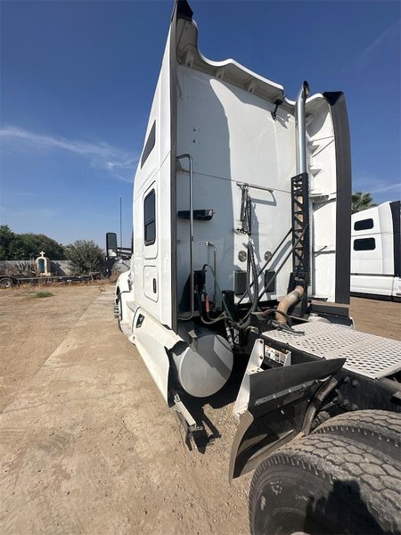 2022 Kenworth T680 1XKYD49X5NJ499897