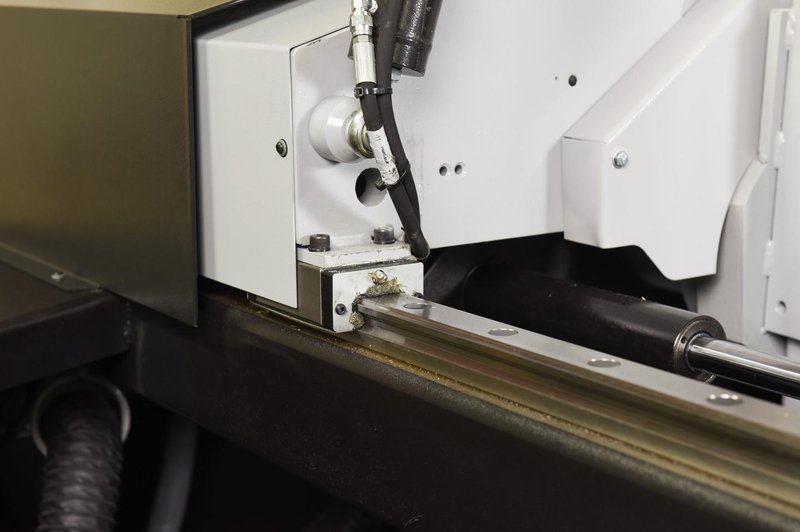 NEW - 18"H x 22"W HYD-MECH V-18APC-60 AUTOMATIC VERTICAL TILT FRAME BAND SAW