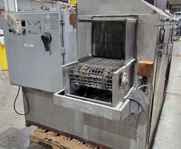 TREK AUTOMATIC CONVEYOR PARTS WASHER USED