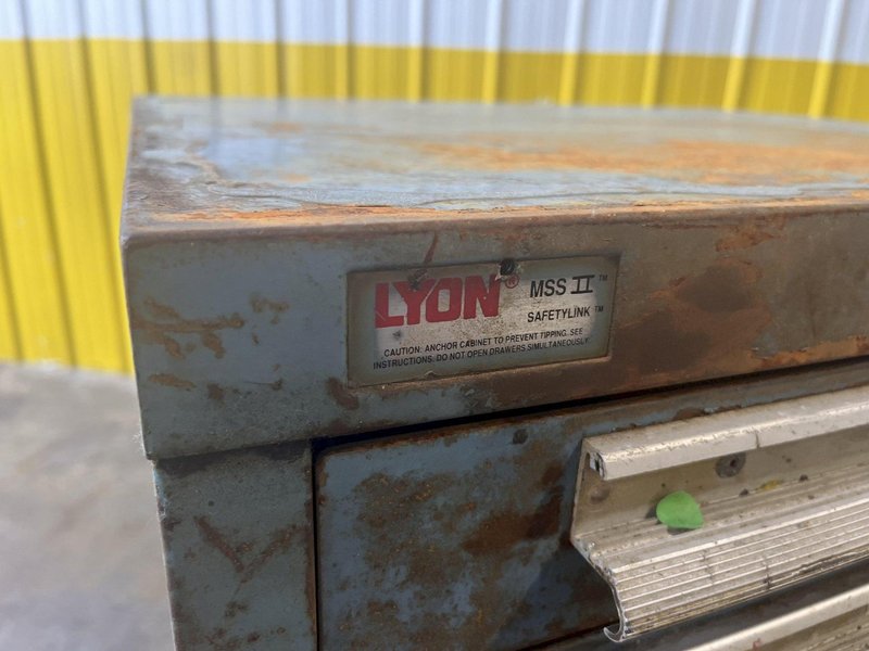 9 DRAWER LYON 28&quot; X 30&quot; X 45&quot; TOOL STORAGE CABINET: STOCK #16785