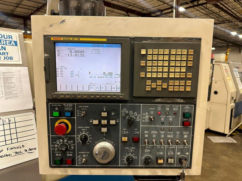 Doosan Puma 300LC CNC Lathe, 2006 – Low Hours, 15″ Chuck, Chip Conveyor, Programmable Tailstock, Presetter